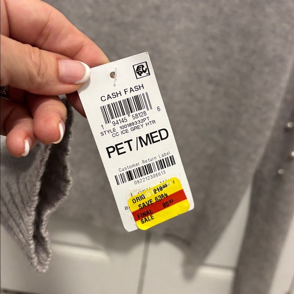 NWT 100%Cashmere Charter Club Light Gray V-Neck Sweater with Pearl Details - Picture 5 of 5